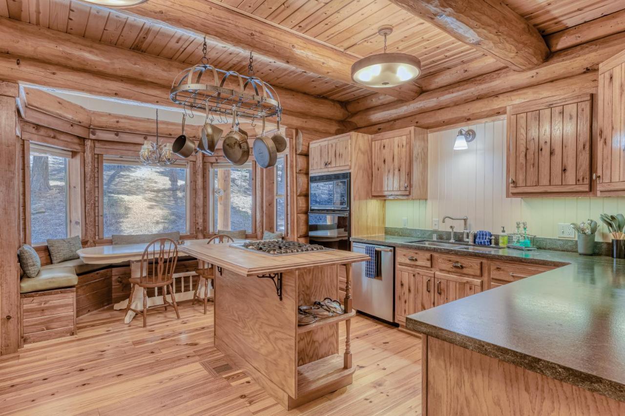 Log Cabin Estate - Falcon Ridge Truckee Eksteriør billede